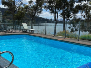 Anchorage Waterfront Retreat Castle Forbes Bay